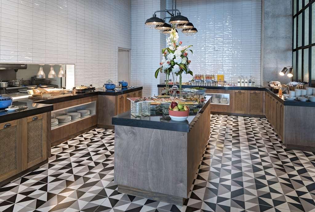 Hyatt Place San Pedro サン・ペドロ・スーラ レストラン 写真